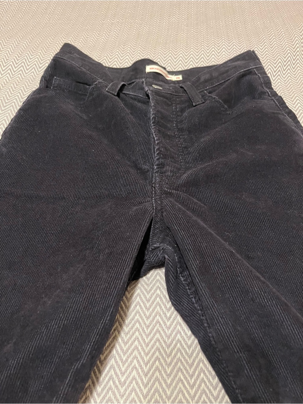 Levi’s Ribcage Straight Ankle Corduroy Button Fly Jeans. Black. Size 26. - Picture 4 of 10